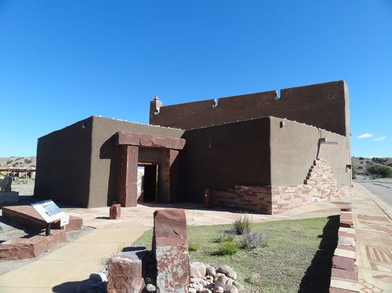 Poeh Cultural Center